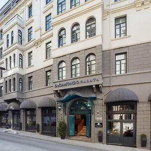 Decamondo Galata, A Tribute Portfolio Istanboel