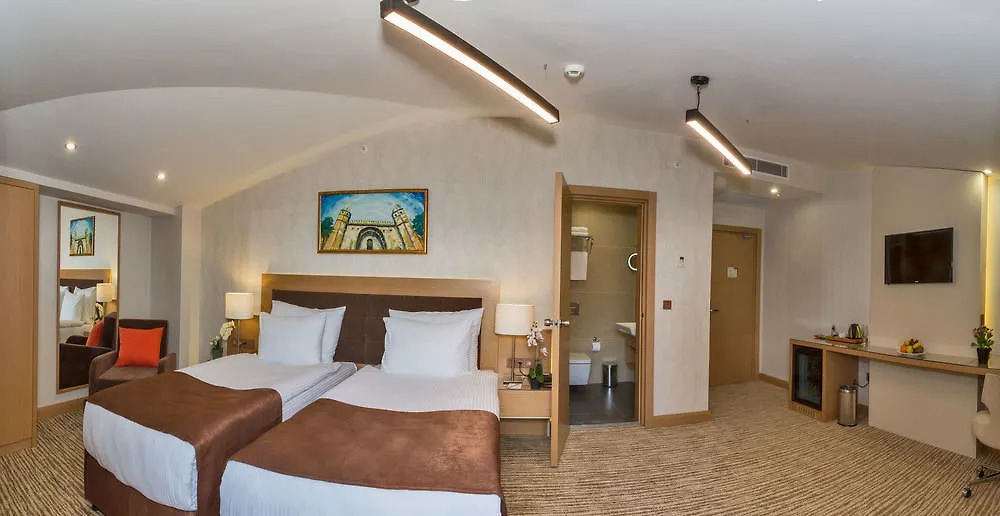 Hotel Boursier 1 & Spa Istanbul 4*,